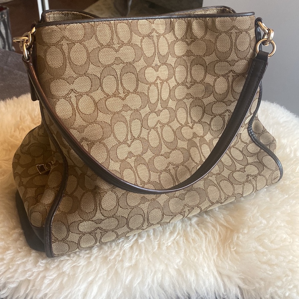 COACH PHOEBE SHOULDER BAG HOBO OUTLINE SIGNATURE